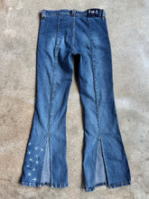 Load image into Gallery viewer, Y2K L.E.I. Painted Low-Rise Split Hem Flare Jeans (S)
