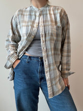 Load image into Gallery viewer, 90s Vintage Muted Plaid Grandad Collar Cotton Shirt (M)
