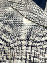 Load image into Gallery viewer, Neutral Houndstooth Vest (S)
