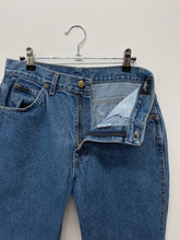 Load image into Gallery viewer, 80s High Waisted Mom Jeans (W29&quot;)
