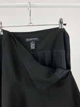 Load image into Gallery viewer, Black Belted Drop Waist Flare Skirt (W28&quot;)
