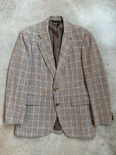 Load image into Gallery viewer, 70s Vintage Bryant Park Neutral Blue Plaid Tweed Sport Coat (M/L)
