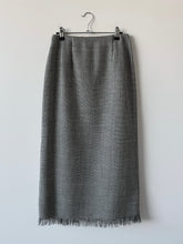 Load image into Gallery viewer, 90s Vintage Houndstooth Tweed Wool Fringe Maxi Skirt (W27&quot;)
