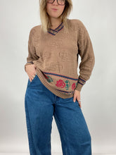 Load image into Gallery viewer, 80s Brown Patterned V-Neck Sweater (M)
