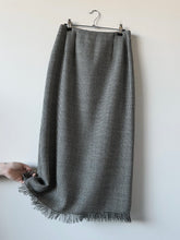 Load image into Gallery viewer, 90s Vintage Houndstooth Tweed Wool Fringe Maxi Skirt (W27&quot;)
