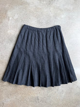 Load image into Gallery viewer, 80s Vintage Pendleton Charcoal Grey Wool Pleated Skirt | Medium

