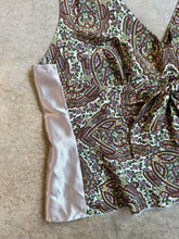 Load image into Gallery viewer, Y2K Nine West Paisley V-Neck Tie Front Tank (L/XL)
