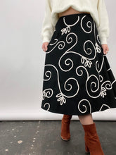 Load image into Gallery viewer, Swirl Embroidered Circle Skirt (W30&quot;)
