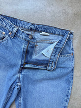 Load image into Gallery viewer, Vintage Y2K Jordache Light Wash Low-Rise Bootcut Jeans | Medium
