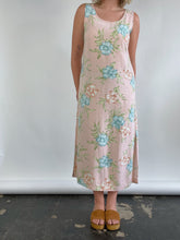 Load image into Gallery viewer, Pink Floral Sleeveless Maxi Dress (L)
