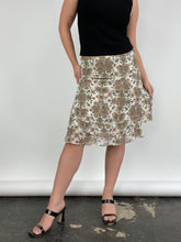 Load image into Gallery viewer, Floral Paisley Tiered Midi Skirt (L)
