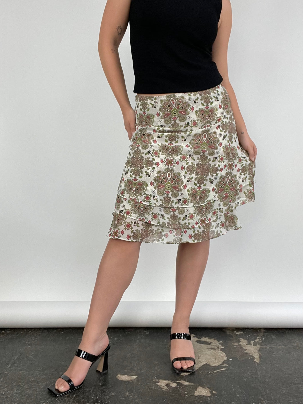Floral Paisley Tiered Midi Skirt (L)