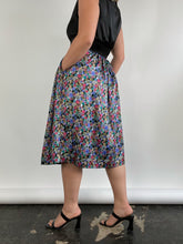 Load image into Gallery viewer, 80&#39;s Multi Pattern Satin Pleated Skirt (W30&quot;)
