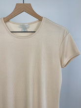 Load image into Gallery viewer, 90&#39;s Cream Fitted Tee (L)
