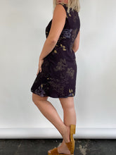 Load image into Gallery viewer, Purple Floral Sleeveless Silk Dress (M)
