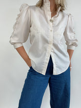 Load image into Gallery viewer, 70&#39;s Neutral Stripe Puff Sleeve Blouse (L)
