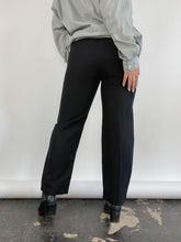 Load image into Gallery viewer, Black Linen Pants (W32&quot;)
