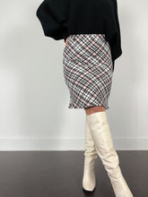 Load image into Gallery viewer, Y2K Pink Tweed Midi Skirt (M)

