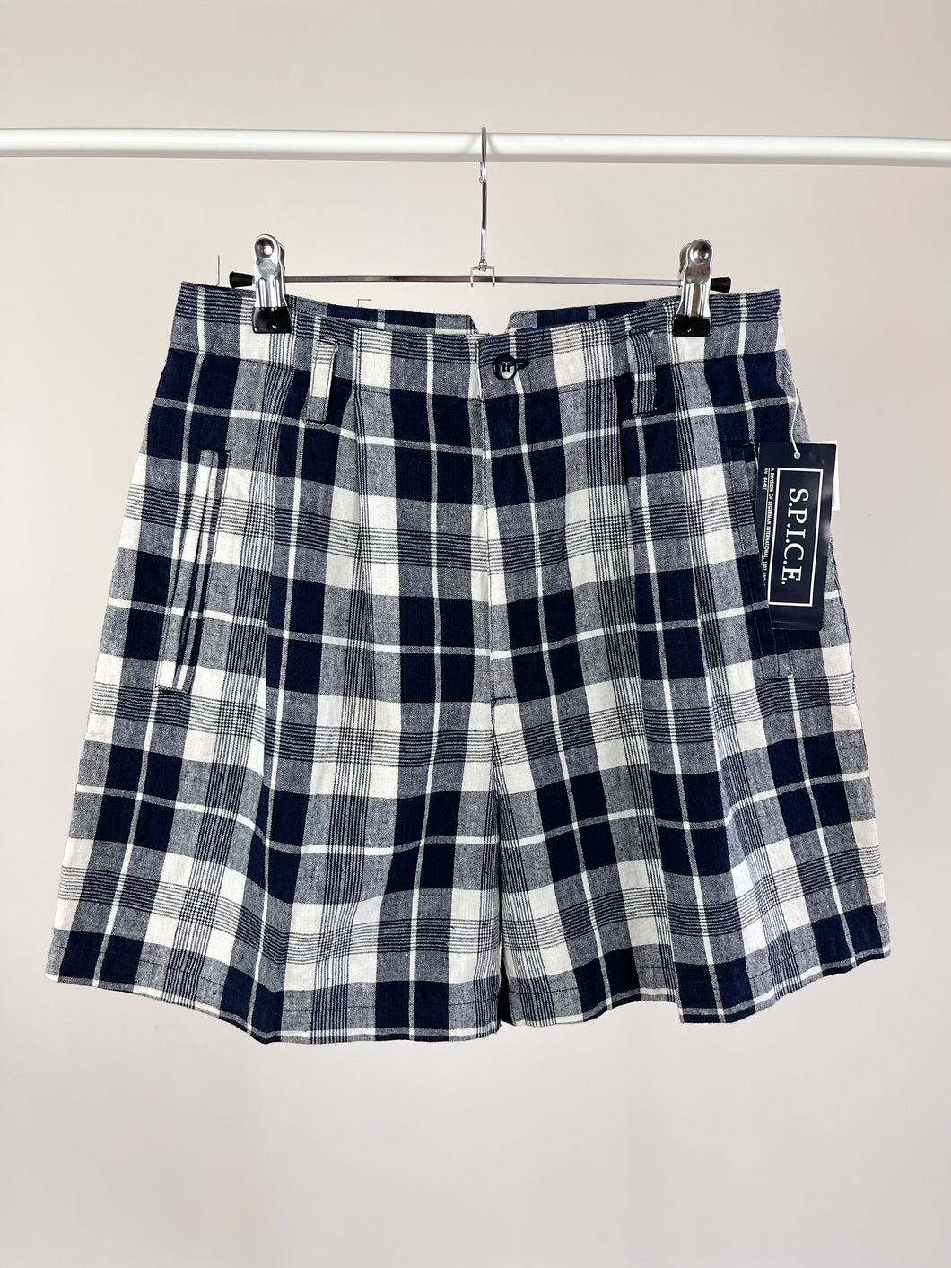 90's Navy Plaid Shorts (W29