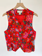 Load image into Gallery viewer, 90&#39;s Red Floral Silk Vest (M)
