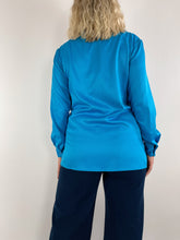 Load image into Gallery viewer, 90&#39;s Blue Button Down Blouse (M)
